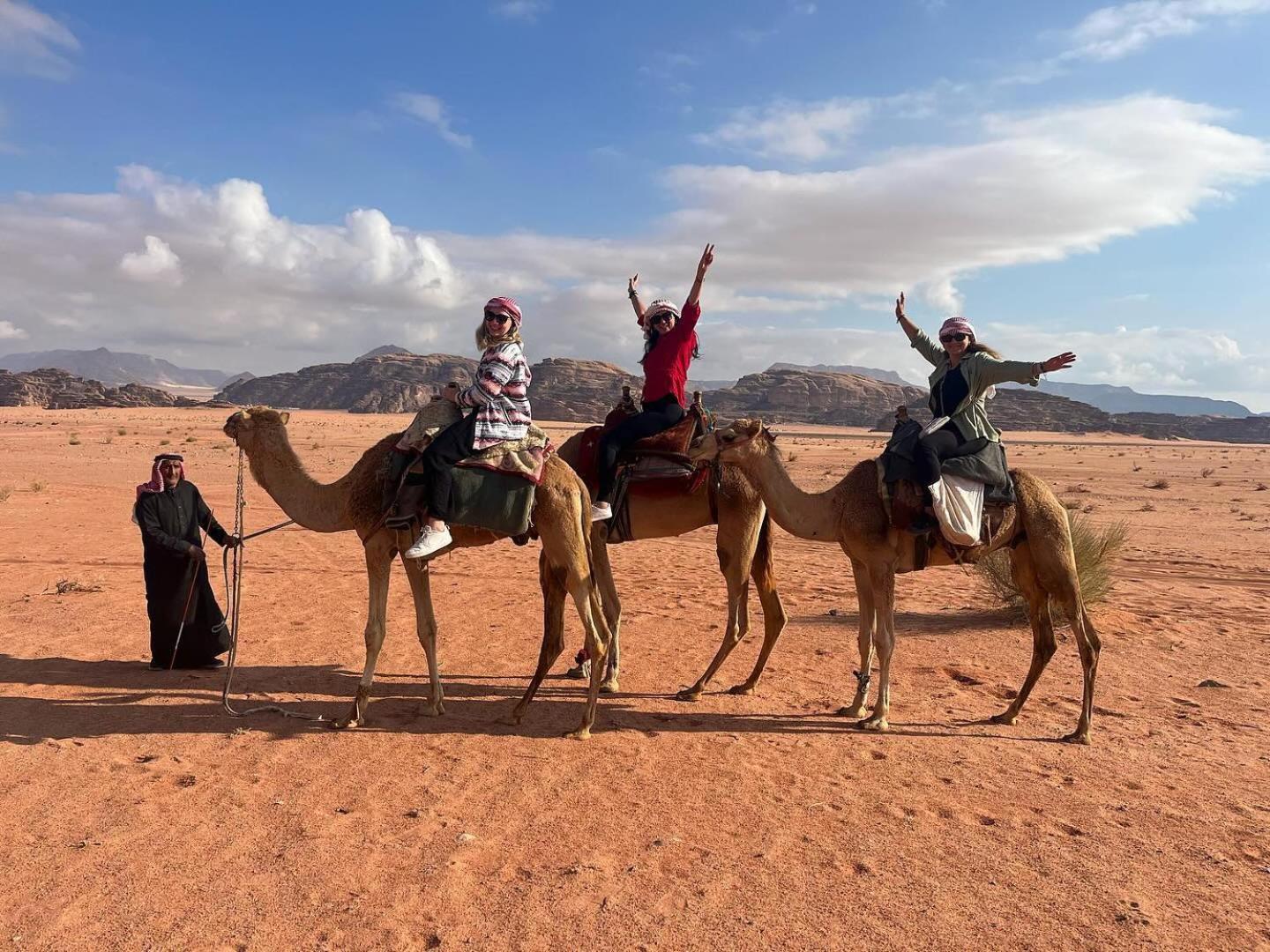 Flower Life Camp Wadi Rum Exterior photo